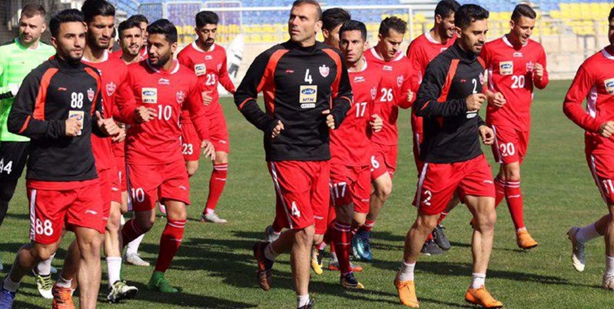 بازیکنان پرسپولیس: داور پشت دروازه گفت اصلاً پنالتی نبود