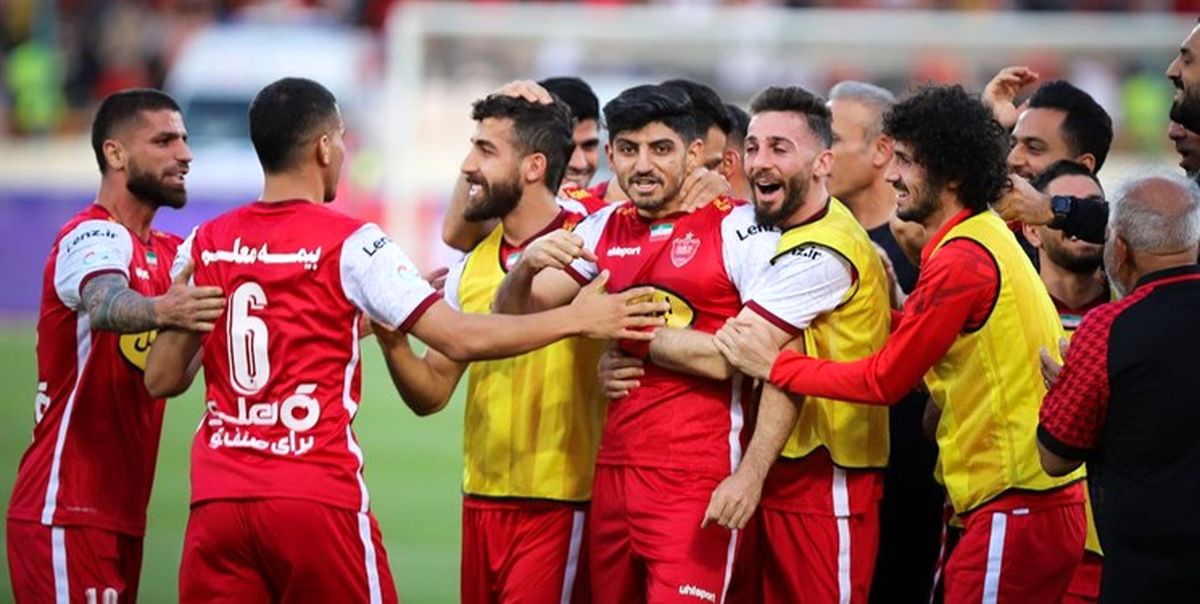 سرود قهرمانی پرسپولیس در ورزشگاه نساجی
