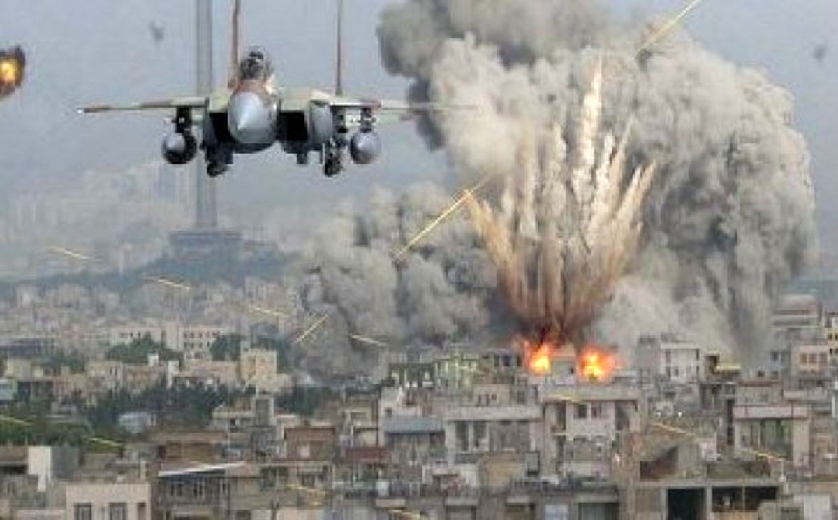 حمله جنگنده‌های سعودی به شبکه تلویزیونی یمن/ 2 کشته و 9 زخمی