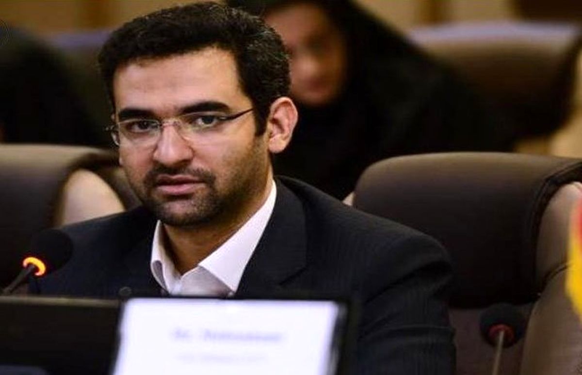 وزارت خارجه حذف اپلیکیشنهای ایرانی را از اپل پیگیری می کند