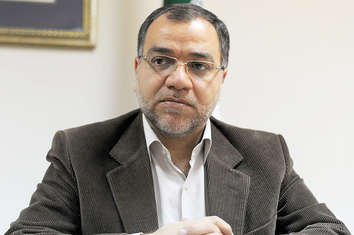 رفتار پرخاشگرایانه روحانی در مناظره شبیه احمدی‌نژاد بود