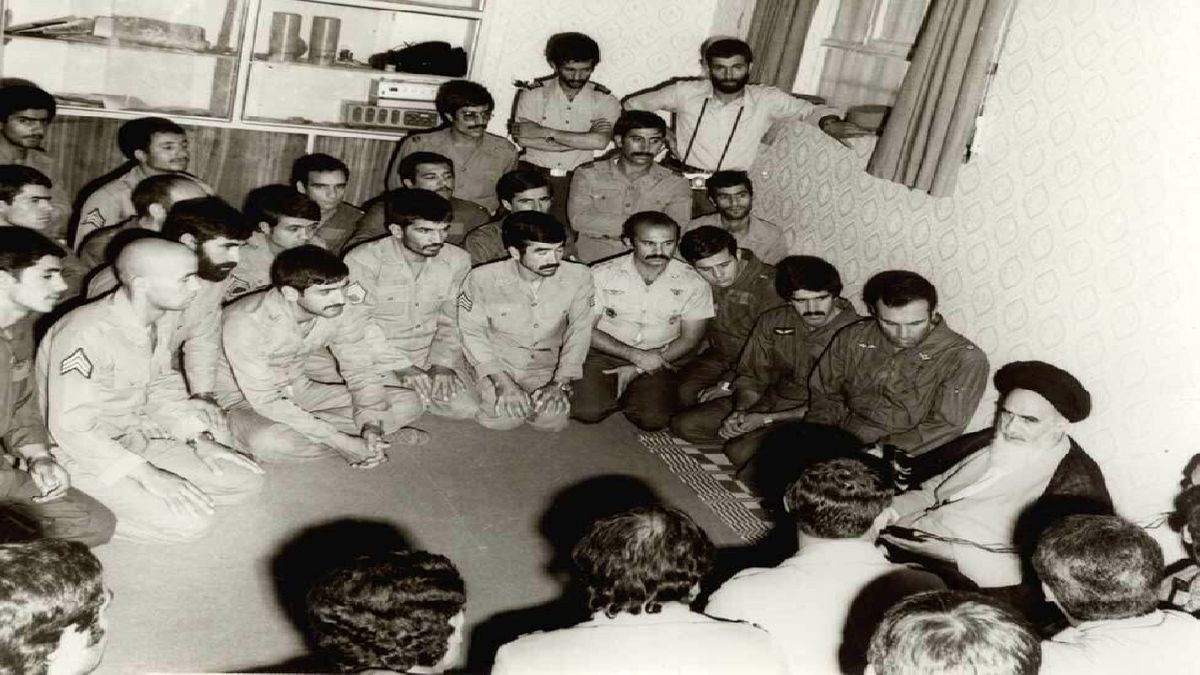 امام خمینی (ره) چگونه از انحلال ارتش جلوگیری کردند؟