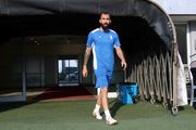 روزبه چشمی از ایران رفت