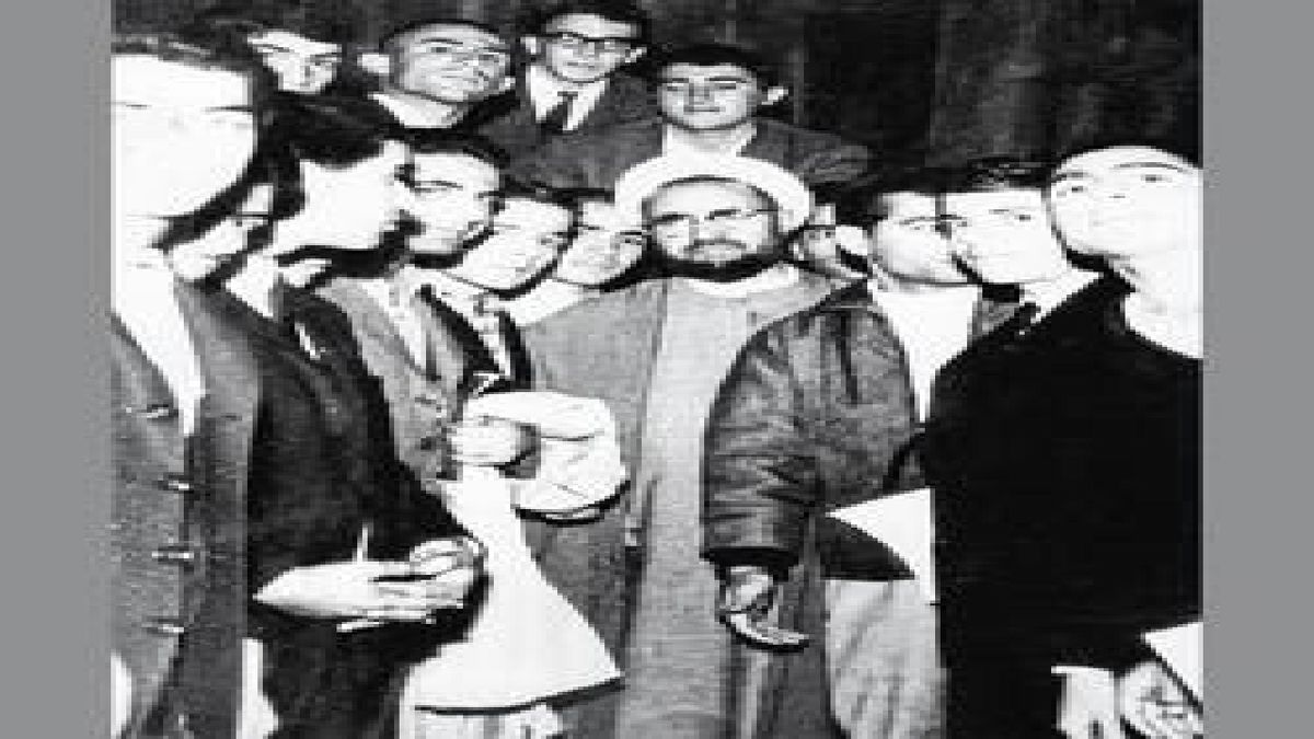 تطهیر پهلوی، این بار با بدنام کردن آیت‌الله مطهری!