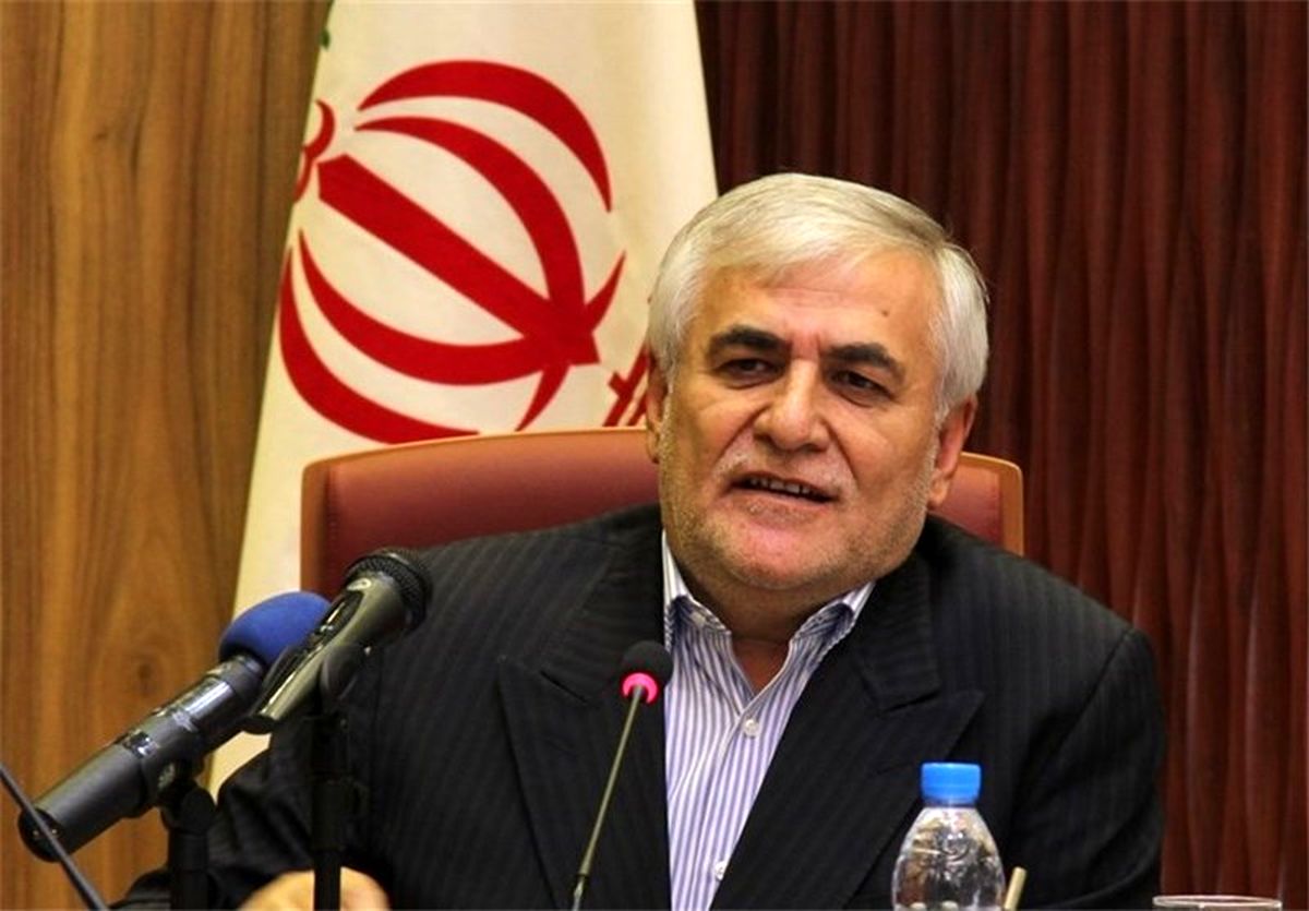  یک روزنامه‌نگار اصلاح‌طلب مدعی شد/ شستن رسوایی پولی با پول 
