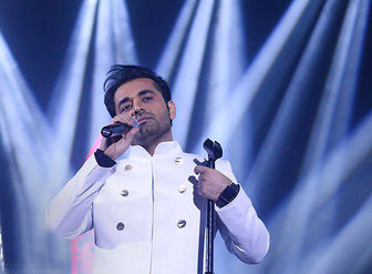 نماهنگ عاشقانه «یکی باشه» با صدای میثم ابراهیمی+فیلم