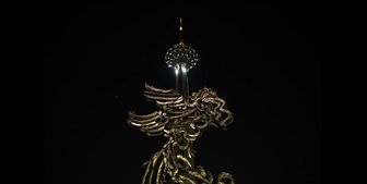 اهدای سیمرغ سیمین جشنواره جهانی فیلم فجر به حمید فرخ‌نژاد
