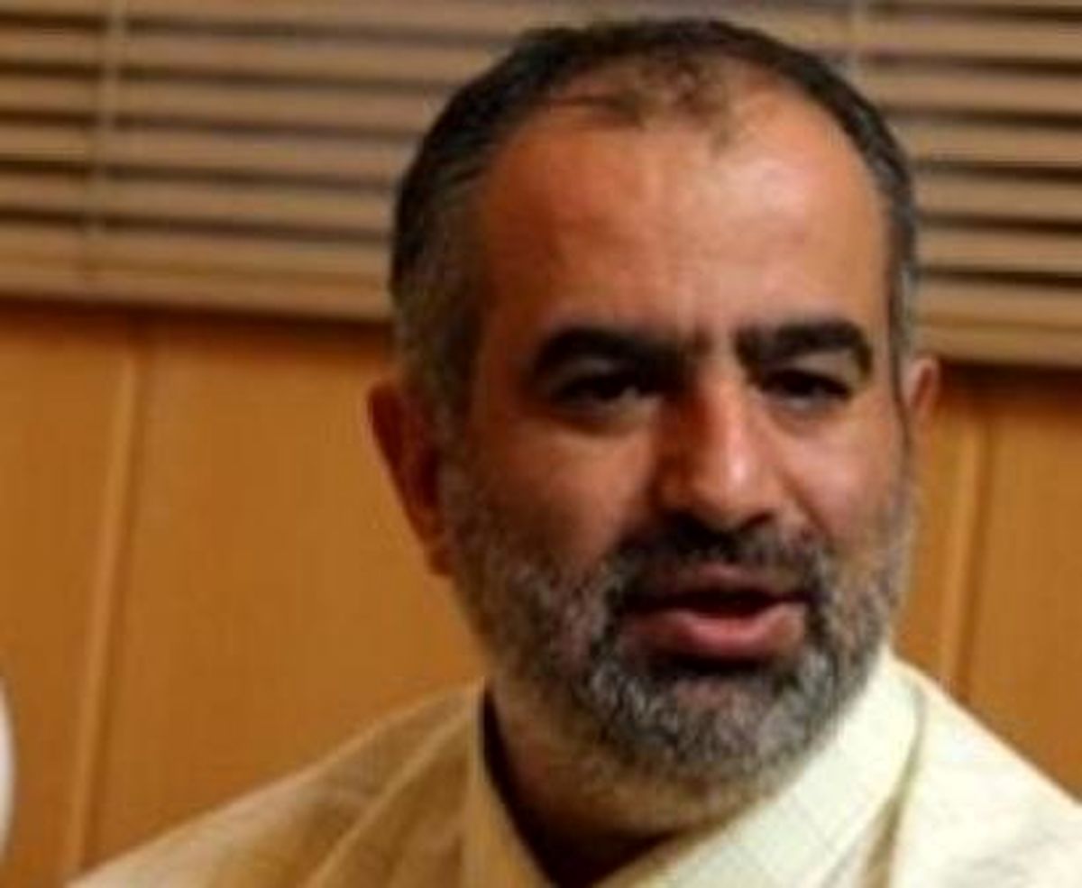 واکنش مشاور روحانی به مطلب طنز کیهان 