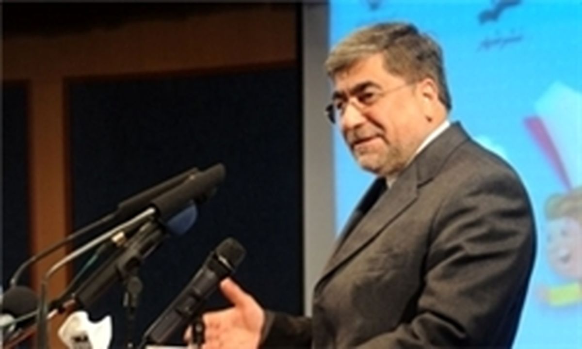 مطهری از پاسخ‌های وزیر ارشاد قانع شد