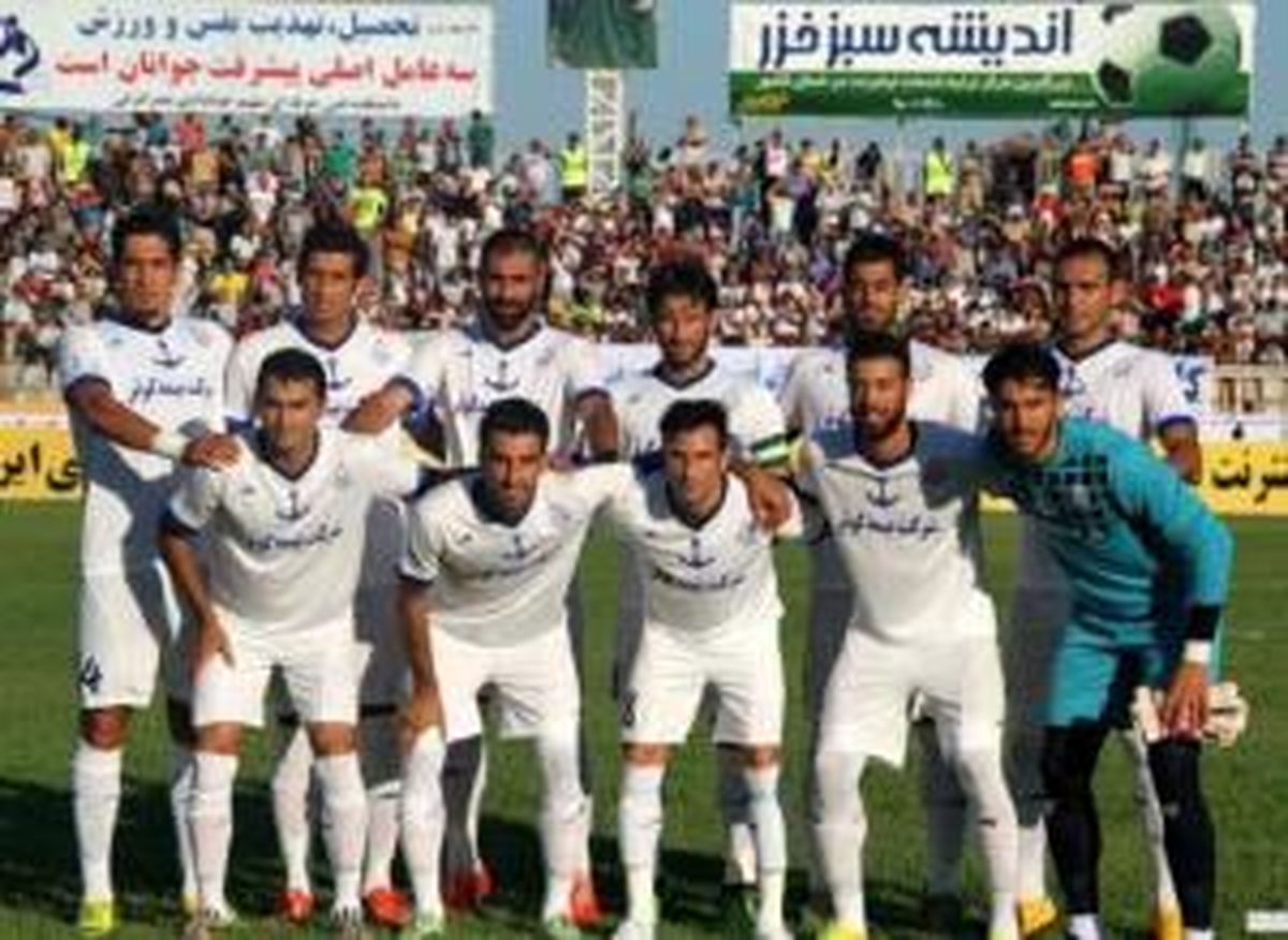حضور کادر فنی و بازیکنان ملوان در مراسم تشییع اولادی 