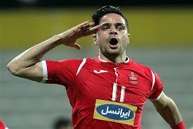 گل اول پرسپولیس به الریان با ضربه کامیابی نیا+ فیلم