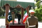 دیدار فرمانده ارتش پاکستان با سرلشکر باقری
