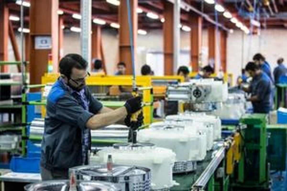 بدون تغییر سیاست دولت نمی‌توانیم انتظار رونق اقتصادی داشته باشیم