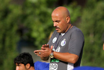 مربی سابق استقلال در بیمارستان بستری شد