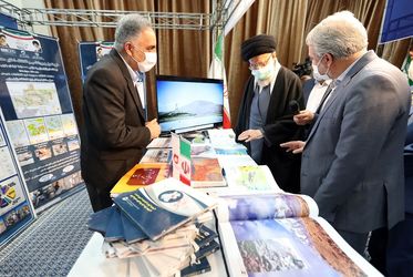 رهبر انقلاب صبح امروز از نمایشگاه توانمندی‌های صنعتی بازدید کردند/گزارش تصویری
